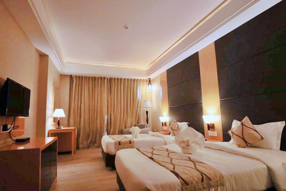 Bindiram Express By Shrigo Hotels Sitapur Muafi المظهر الخارجي الصورة