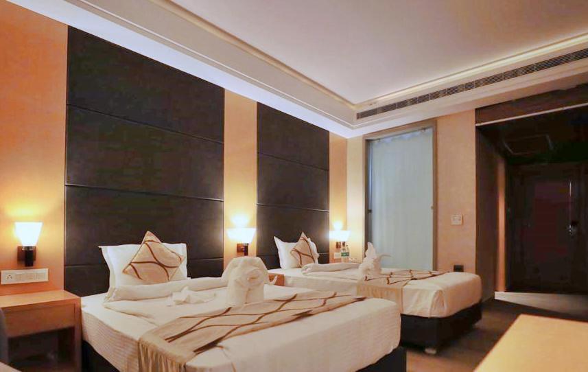 Bindiram Express By Shrigo Hotels Sitapur Muafi المظهر الخارجي الصورة