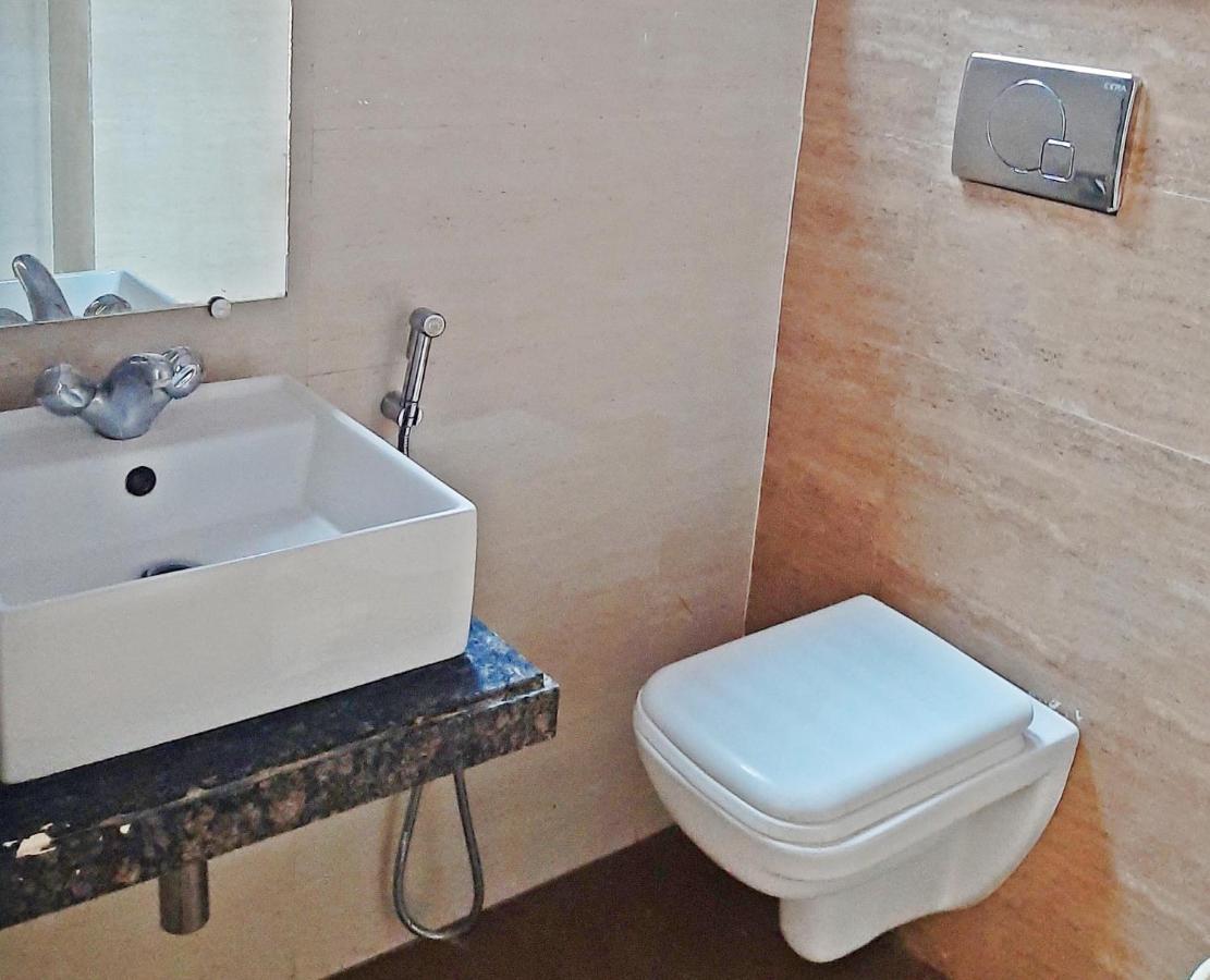 Bindiram Express By Shrigo Hotels Sitapur Muafi المظهر الخارجي الصورة