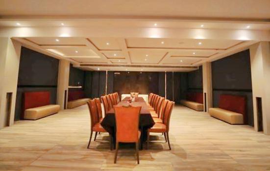 Bindiram Express By Shrigo Hotels Sitapur Muafi المظهر الخارجي الصورة