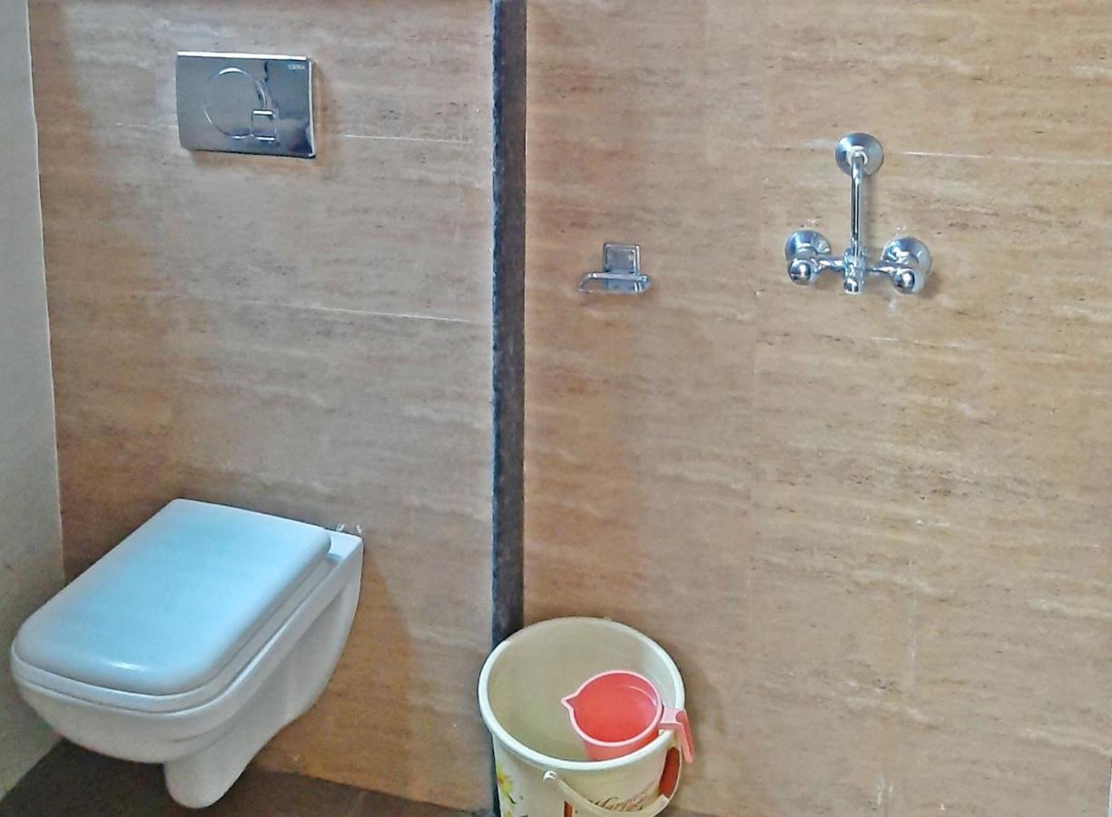 Bindiram Express By Shrigo Hotels Sitapur Muafi المظهر الخارجي الصورة